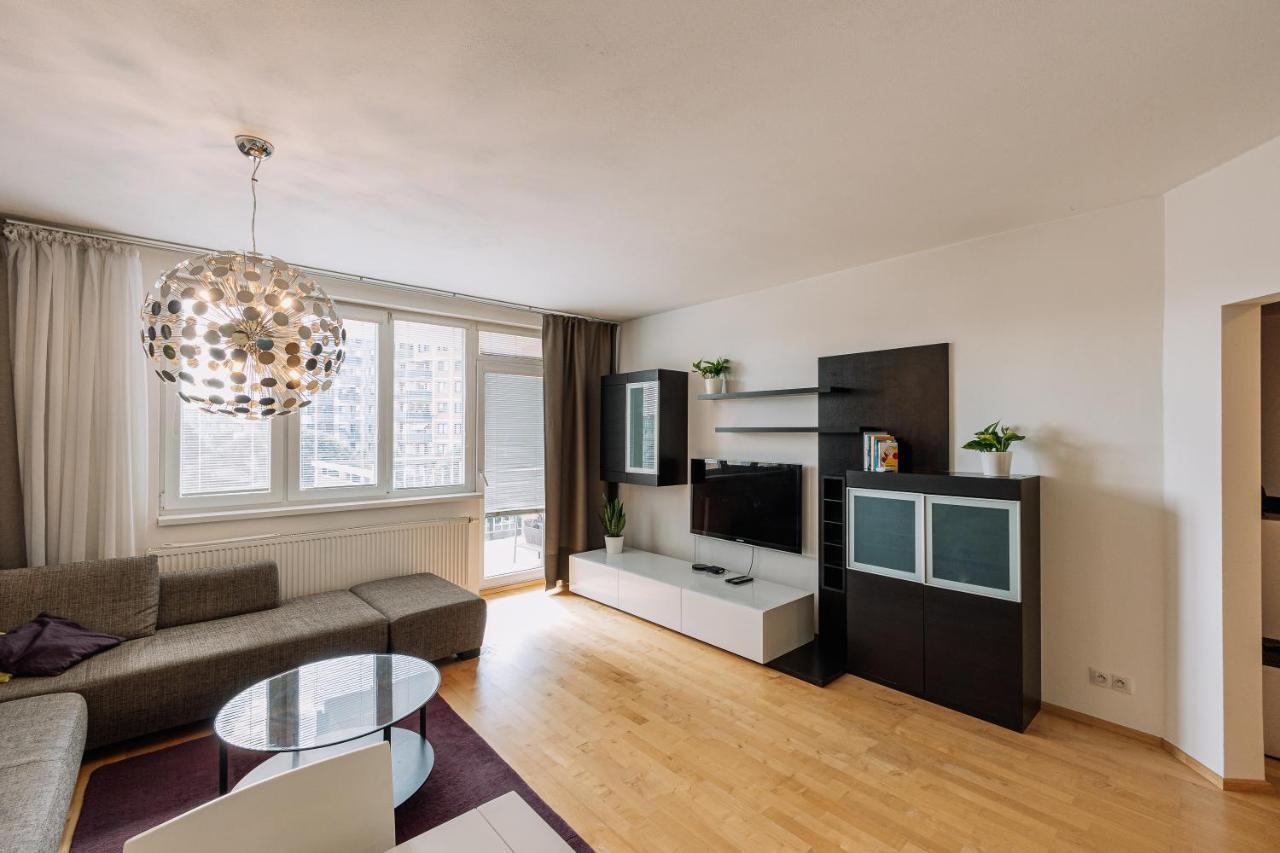 Apartment Family Bratislava Parking Slot Included! Экстерьер фото